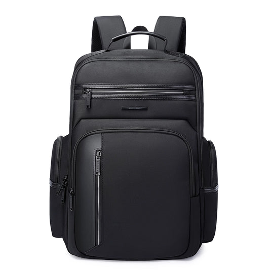 Mochila ejecutiva The Blackpack de Bange en vista frontal, diseño minimalista y elegante en color negro.