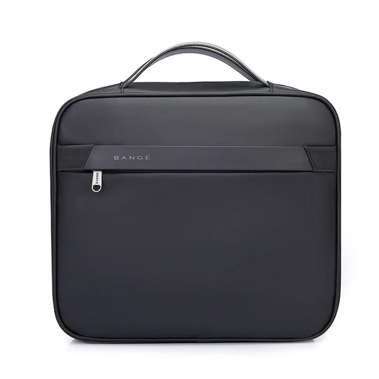 Neceser de viaje impermeable Bange CarryAll en color negro, diseño elegante y compacto para oficina o escapadas.



